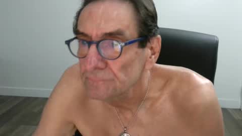 Bob online show from 10-05-25, 01:53