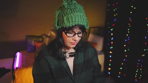 Snapshot of patricia_bennett chatting on 01-30-25, 12:18 Patricia online show from 01-30-25, 12:18