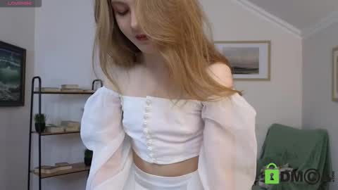 Vicki online show from 11-14-25, 06:34