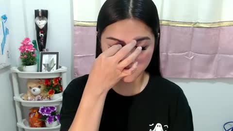 Patricia online show from 02-18-25, 01:33