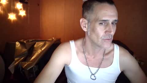 Snapshot of patricktwinslutgirl chatting on 11-16-25, 12:44 LiaSweetX online show from 11-16-25, 12:44