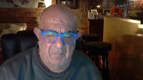 Snapshot of patvac chatting on 10-12-25, 01:32 patvac online show from 10-12-25, 01:32