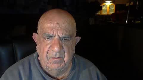 Snapshot of patvac chatting on 10-22-25, 06:07 patvac online show from 10-22-25, 06:07