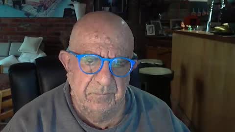 Snapshot of patvac chatting on 10-23-25, 08:29 patvac online show from 10-23-25, 08:29