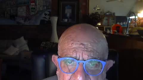 Snapshot of patvac chatting on 11-06-25, 01:45 patvac online show from 11-06-25, 01:45