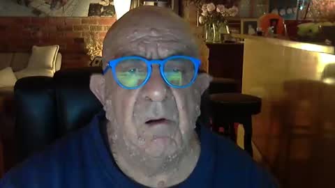 Snapshot of patvac chatting on 11-20-25, 01:33 patvac online show from 11-20-25, 01:33