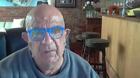 Snapshot of patvac chatting on 11-21-25, 11:58 patvac online show from 11-21-25, 11:58