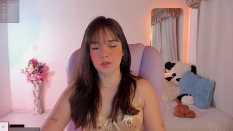 Sofa online show from 02-05-25, 04:27