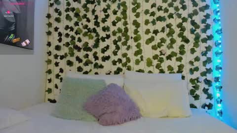 paulina online show from 09-14-25, 02:22