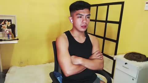 Snapshot of paul968323 chatting on 11-04-25, 06:40 MrBigPaul online show from 11-04-25, 06:40