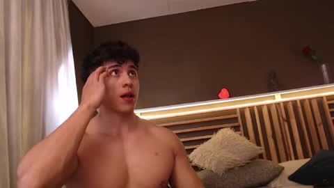 Paul online show from 11-29-25, 01:36