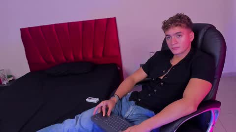 Paull George online show from 11-29-25, 03:59