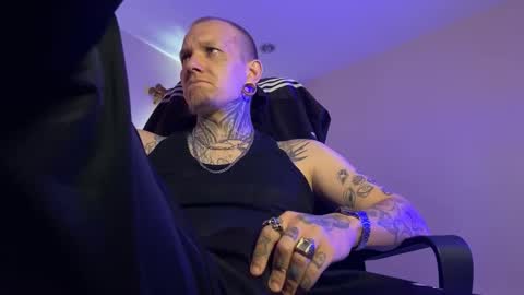 Snapshot of paul_razor chatting on 12-15-25, 03:00 Paul online show from 12-15-25, 03:00