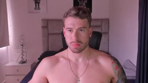 Snapshot of paul_roger chatting on 11-09-25, 05:33 PAUL ROGER online show from 11-09-25, 05:33