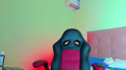 Snapshot of paul_sexycock chatting on 01-25-25, 03:30 paul_sexycock online show from 01-25-25, 03:30