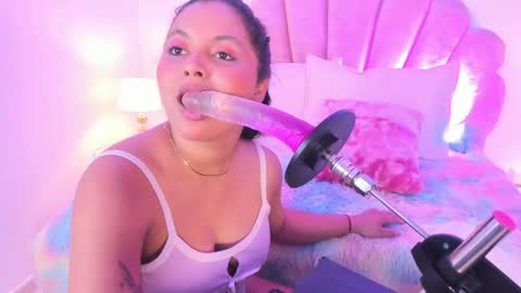 Paula   online show from 03-23-26, 07:40