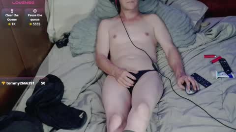 Snapshot of paula__ts chatting on 01-14-26, 04:07 paula__ts online show from 01-14-26, 04:07