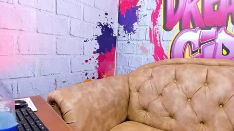 Snapshot of paula_beka chatting on 01-14-25, 05:30 paula online show from 01-14-25, 05:30