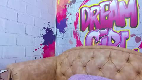 Snapshot of paula_beka chatting on 02-18-25, 02:16 paula online show from 02-18-25, 02:16