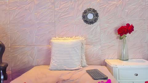 PAULA CRUZ online show from 01-24-25, 08:32