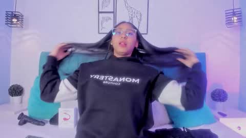 Snapshot of paulacastilla chatting on 11-05-25, 12:16 Pau online show from 11-05-25, 12:16