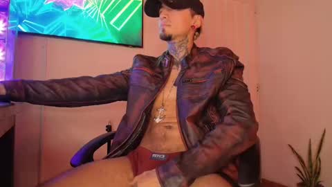 Paul Docux pdocux online show from 11-23-25, 05:07