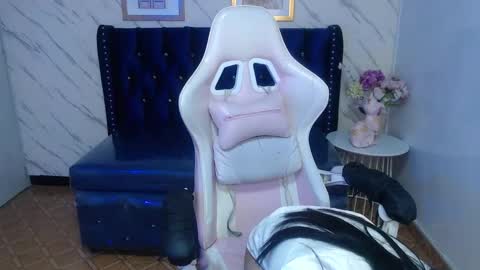 Live 800am 200pm COLOMBIAN HOUR online show from 02-13-25, 04:28