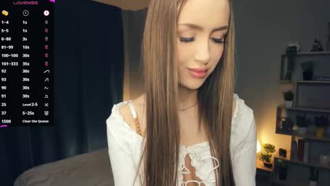 Snapshot of paulettelafevre chatting on 02-01-26, 07:12 Eva online show from 02-01-26, 07:12