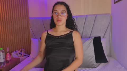 Snapshot of paulina__rose chatting on 11-09-25, 11:52 paulina online show from 11-09-25, 11:52