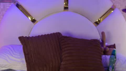 Paulina  online show from 10-15-25, 07:36