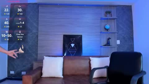 Paulina  online show from 12-19-25, 01:29