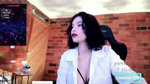 Paulina online show from 09-17-25, 03:19
