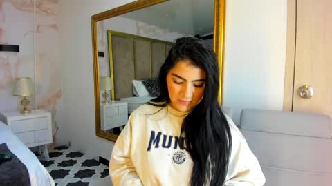 Snapshot of paulinaduarte_ chatting on 01-14-25, 11:10 Paulina online show from 01-14-25, 11:10