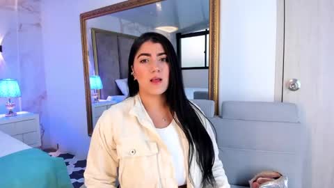 Snapshot of paulinaduarte_ chatting on 01-19-25, 12:17 Paulina online show from 01-19-25, 12:17