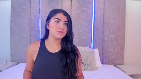 Snapshot of paulinaduarte_ chatting on 02-03-25, 11:42 Paulina online show from 02-03-25, 11:42