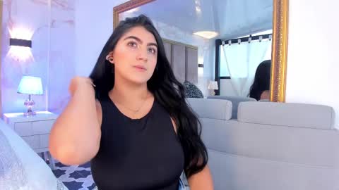 Snapshot of paulinaduarte_ chatting on 02-15-25, 07:28 Paulina online show from 02-15-25, 07:28