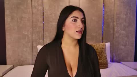 Snapshot of paulinaduarte_ chatting on 09-22-25, 11:23 Paulina online show from 09-22-25, 11:23