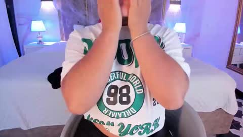 Snapshot of paulinaduarte_ chatting on 11-01-25, 11:01 Paulina online show from 11-01-25, 11:01