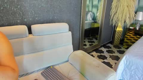 Snapshot of paulinaduarte_ chatting on 11-14-25, 11:31 Paulina online show from 11-14-25, 11:31