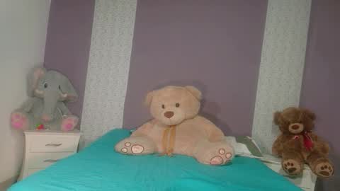 paulina online show from 11-15-25, 02:35