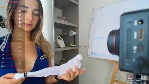 Snapshot of paulirose chatting on 11-09-25, 04:05 paulirose online show from 11-09-25, 04:05