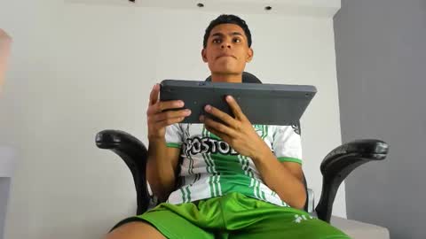 Paull Cassidy online show from 10-20-25, 07:25