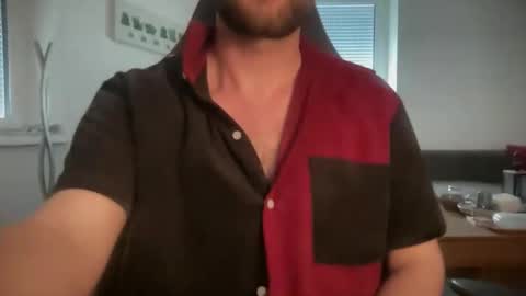 Snapshot of paulsimpsn chatting on 03-21-26, 09:03 love bush online show from 03-21-26, 09:03