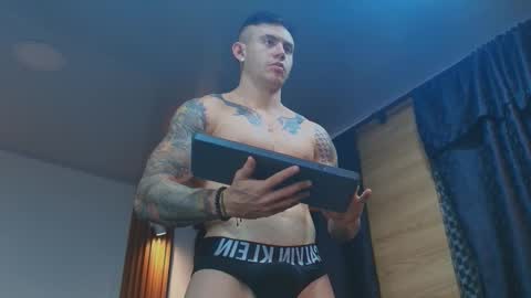 Snapshot of paulthompson_ chatting on 02-09-26, 12:20 Paul online show from 02-09-26, 12:20