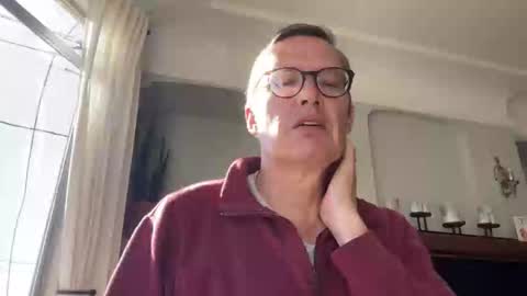 Snapshot of paulwill2377 chatting on 10-17-25, 06:32 paulwill2377 online show from 10-17-25, 06:32