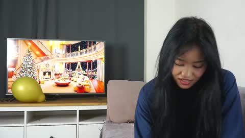 Violetta online show from 12-29-24, 12:01