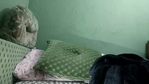 peacefulness93 online show from 11-01-25, 04:03