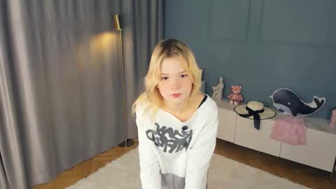 Jesica online show from 11-20-25, 08:08