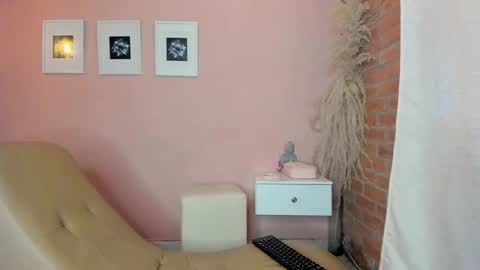 peach tyron online show from 01-20-25, 10:59