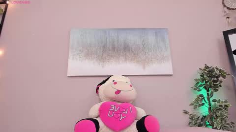 Briana online show from 02-01-26, 12:26